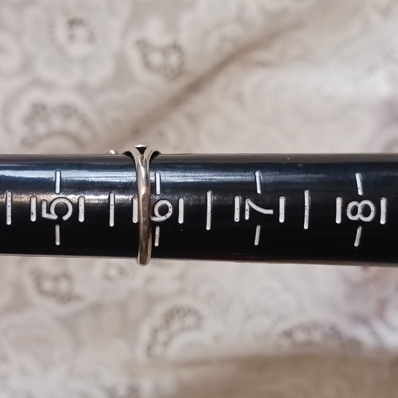 Beautiful Vintage Sterling Ring Size 5.75 - Picture 5 of 6